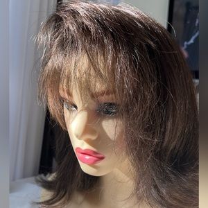 RAQUEL WELCH Dark Brown High Lighted Fashion Wig- Used- Versatile- Beautiful